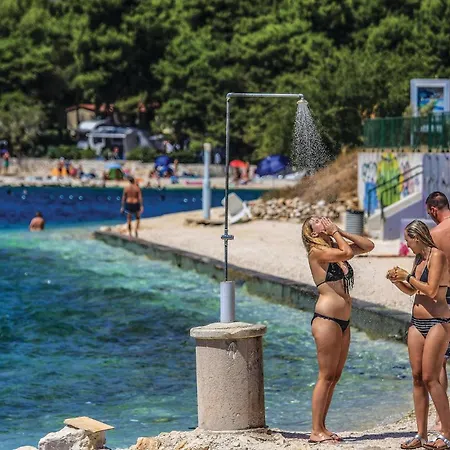 Amazing In Okrug Gornji